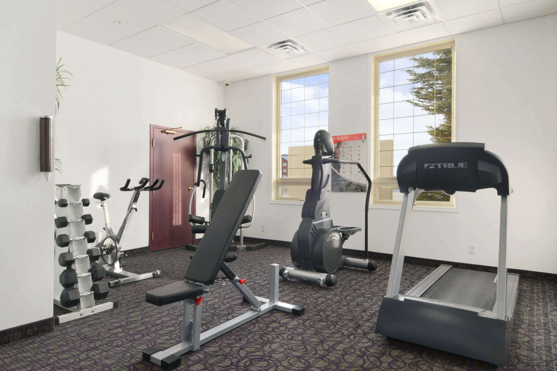 Ramada By Wyndham Red Deer Hotel & Suites Exterior photo