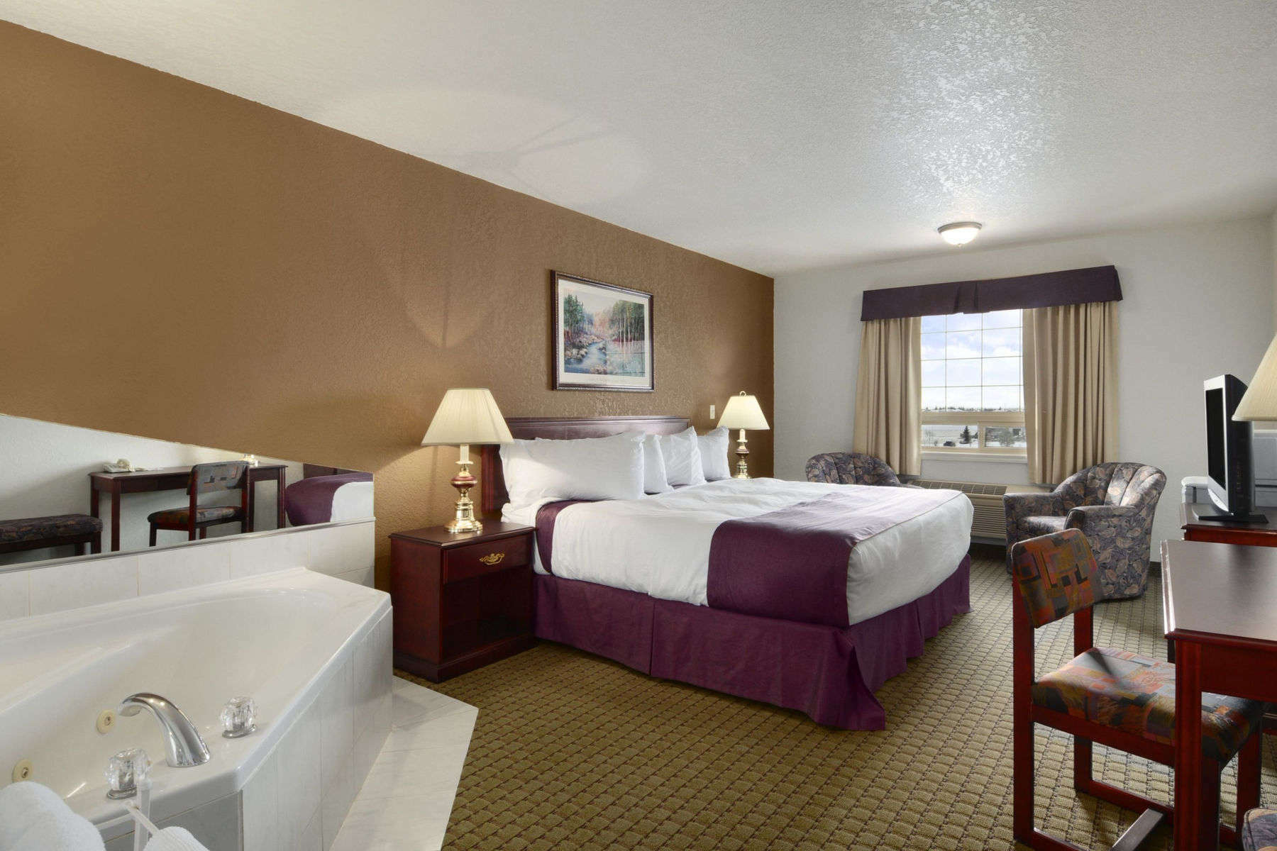 Ramada By Wyndham Red Deer Hotel & Suites Exterior photo